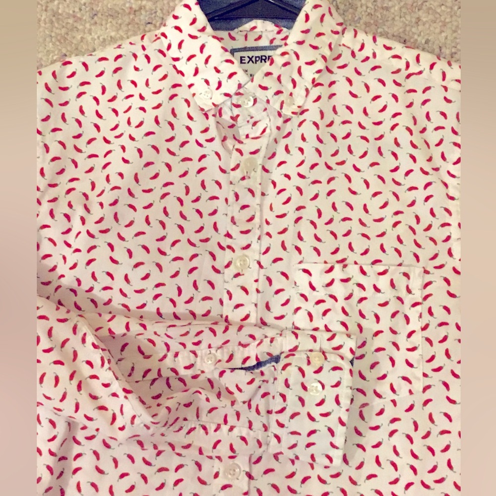 *$ALE*Men’s Express XS Red Chili Peppers on White LS 100% Cotton 1Dress Shirt